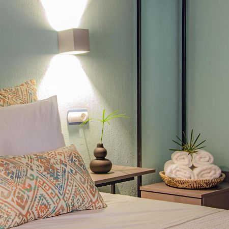 Joya Ofrynio Stylish Suites Ofrínion 外观 照片