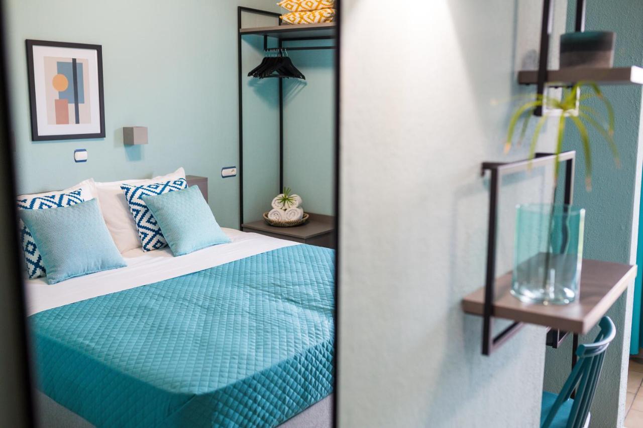 Joya Ofrynio Stylish Suites Ofrínion 外观 照片