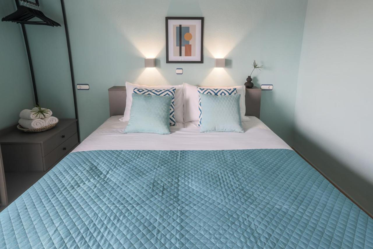 Joya Ofrynio Stylish Suites Ofrínion 外观 照片