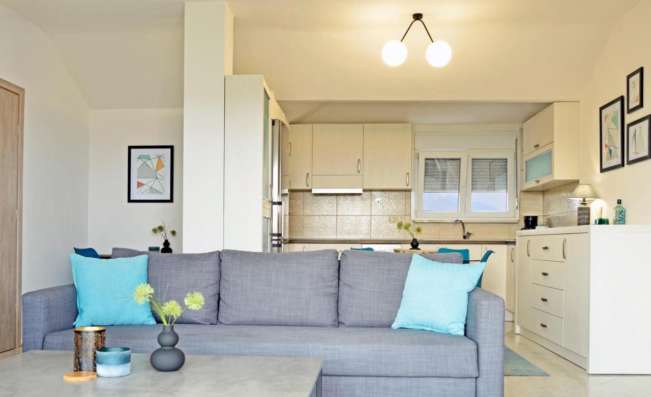 Joya Ofrynio Stylish Suites Ofrínion 外观 照片