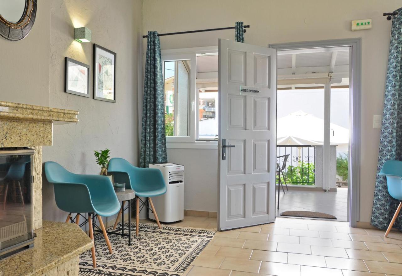 Joya Ofrynio Stylish Suites Ofrínion 外观 照片