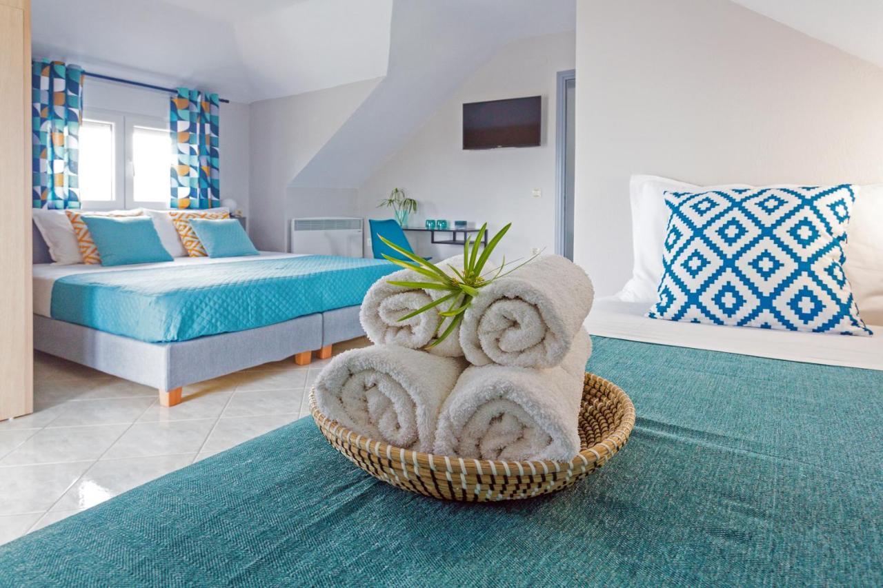 Joya Ofrynio Stylish Suites Ofrínion 外观 照片